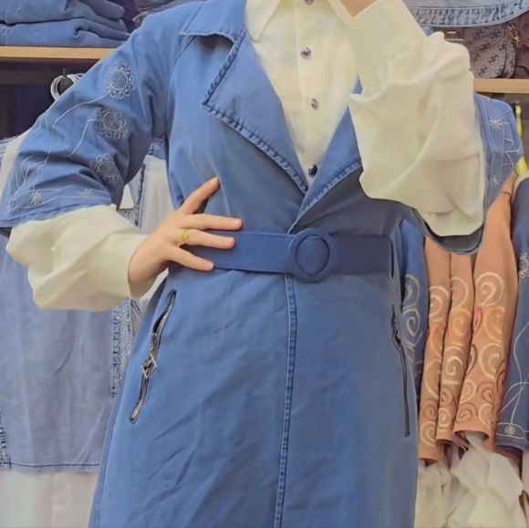 Tunic - Picture 2 of 5